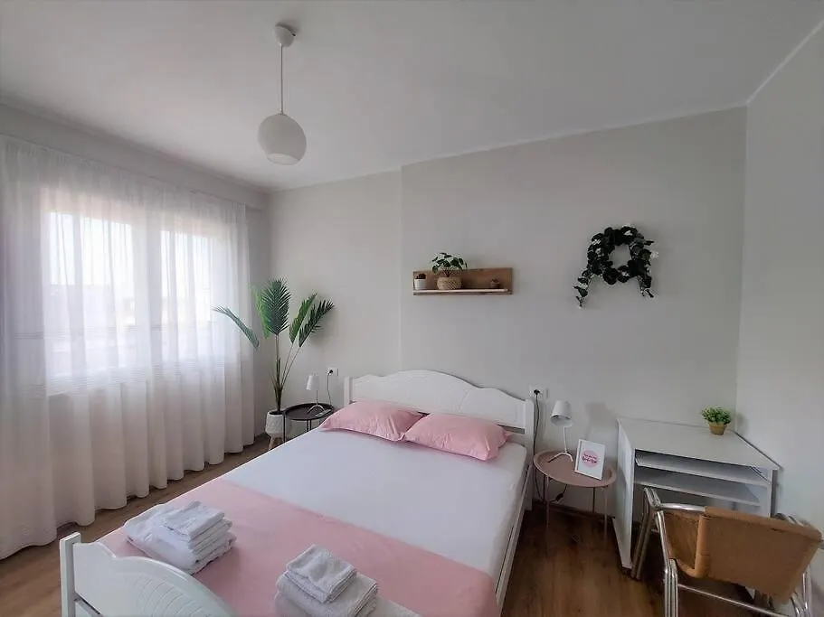 Apartmán The Dekori Flat Shkodër 0*,
